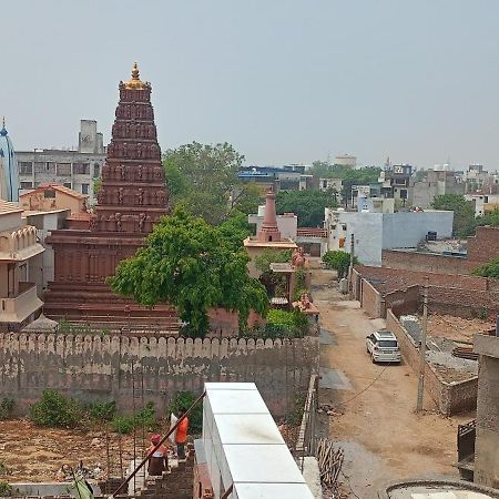 New Gayatri Palace Near Prem Mandir Вріндаван Екстер'єр фото